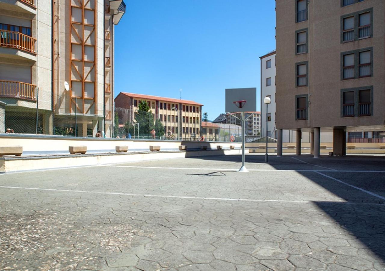 Апартаменты Apartamento Хака Экстерьер фото